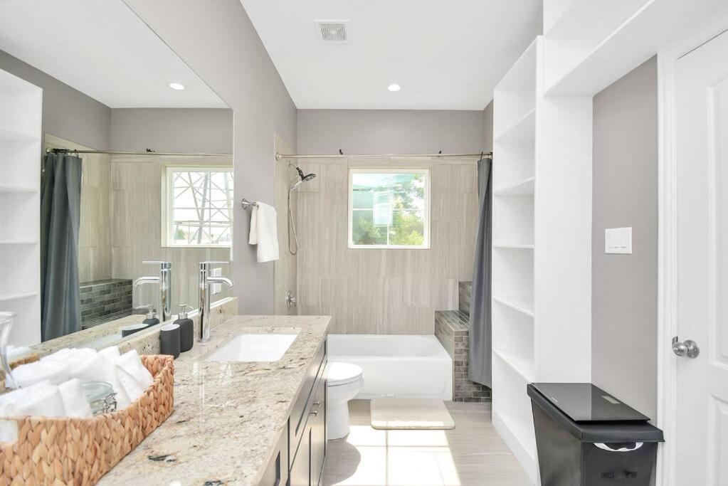 Holiday home Rodeo Ready!!!! Modern 3 Bedroom