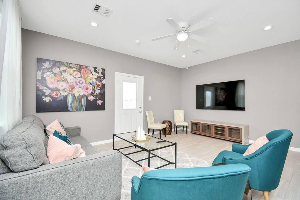 Holiday home Rodeo Ready!!!! Modern 3 Bedroom Houston
